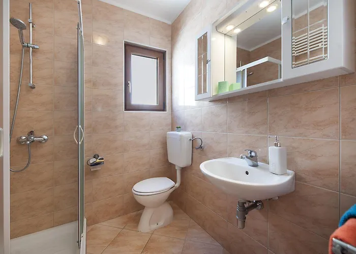 Faszinierendes Mit Eigener Galerie Und Nur 10 Gehminuten Vom In *