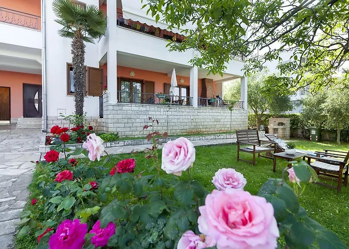 Appartement Faszinierendes Mit Eigener Galerie Und Nur 10 Gehminuten Vom In *